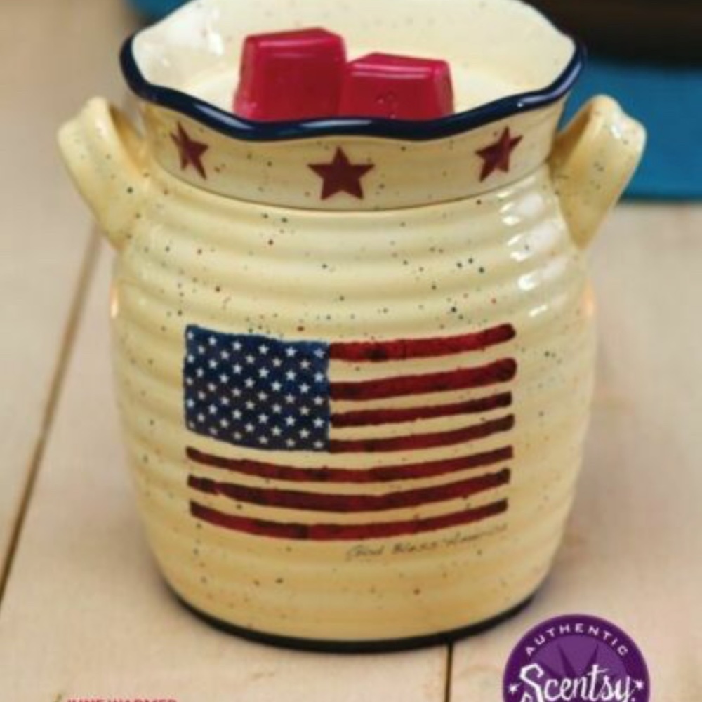 Scentsy God Bless Warmer NEW